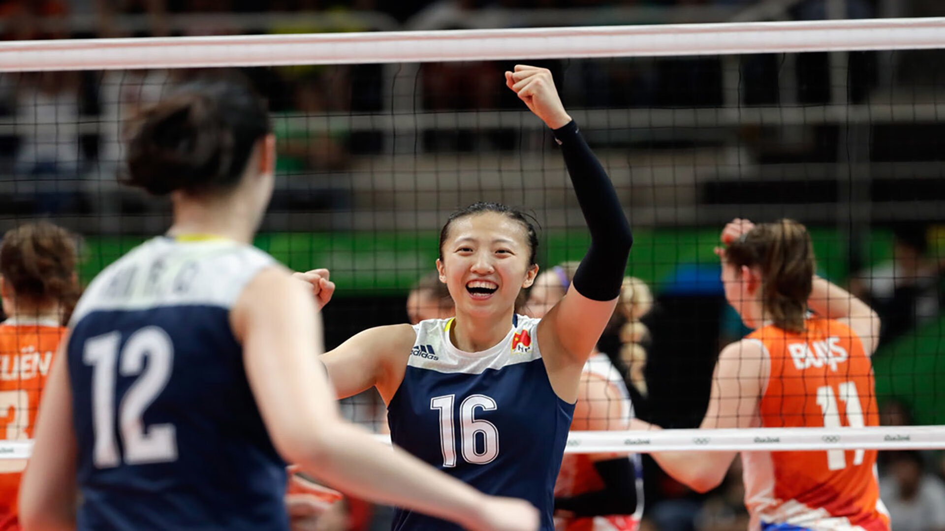 亚洲之光震撼世界!泰国3-0完胜斯洛伐克,B费化身中场大师导演史诗胜利